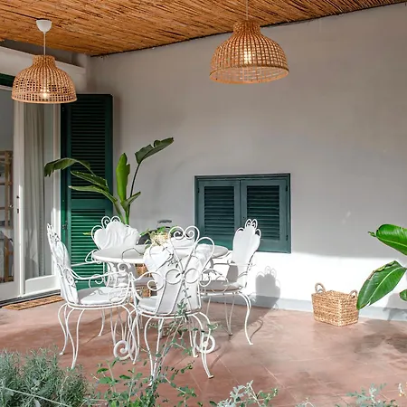 Nyaraló Michela, 2br, 2bt, Patio, Newly Renovated *