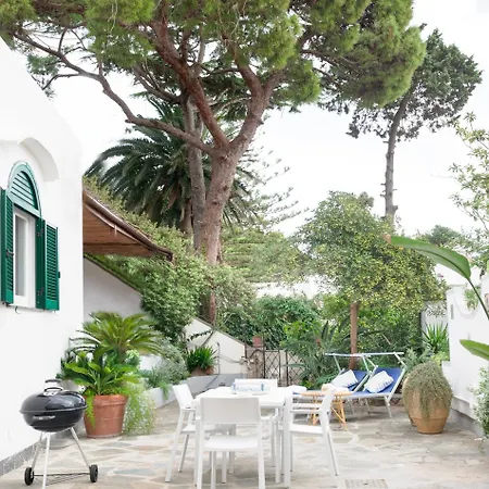 度假居 Michela, 2br, 2bt, Patio, Newly Renovated 卡普里