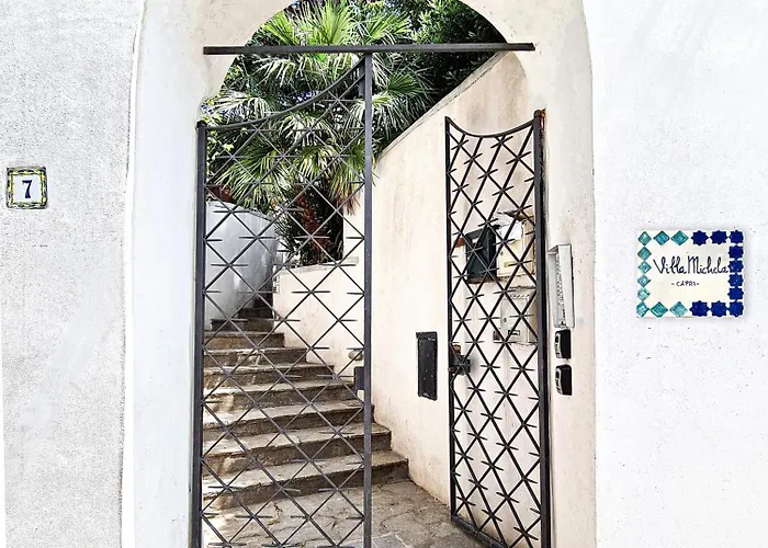 Michela, 2br, 2bt, Patio, Newly Renovated *