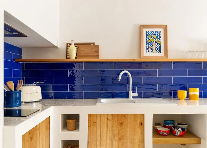 Michela, 2br, 2bt, Patio, Newly Renovated 別荘