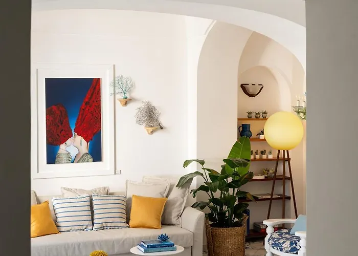 Michela, 2br, 2bt, Patio, Newly Renovated Feriehus Capri