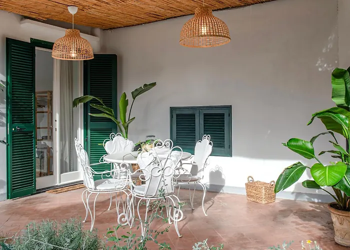 別荘 Michela, 2br, 2bt, Patio, Newly Renovated *